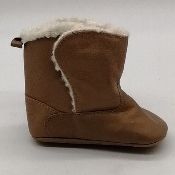Carters Toddler Bootie Tan Hook & Loop Closure Faux Fur Lined 6 - 9 Months - Picture 2 of 9